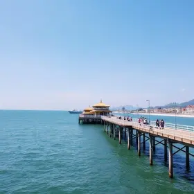 píer turístico em Praia Grande