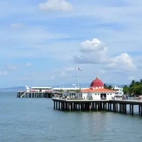 Píer turístico Praia Grande